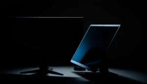Comparison of 1440p and 4K vertical monitors showcasing display sharpness differences