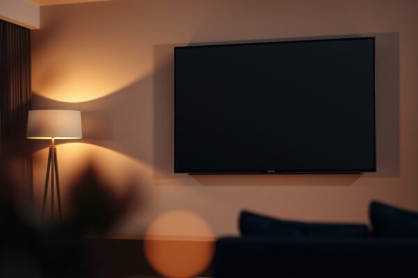 Comparison of optimal TV sizes for different room types in a home.