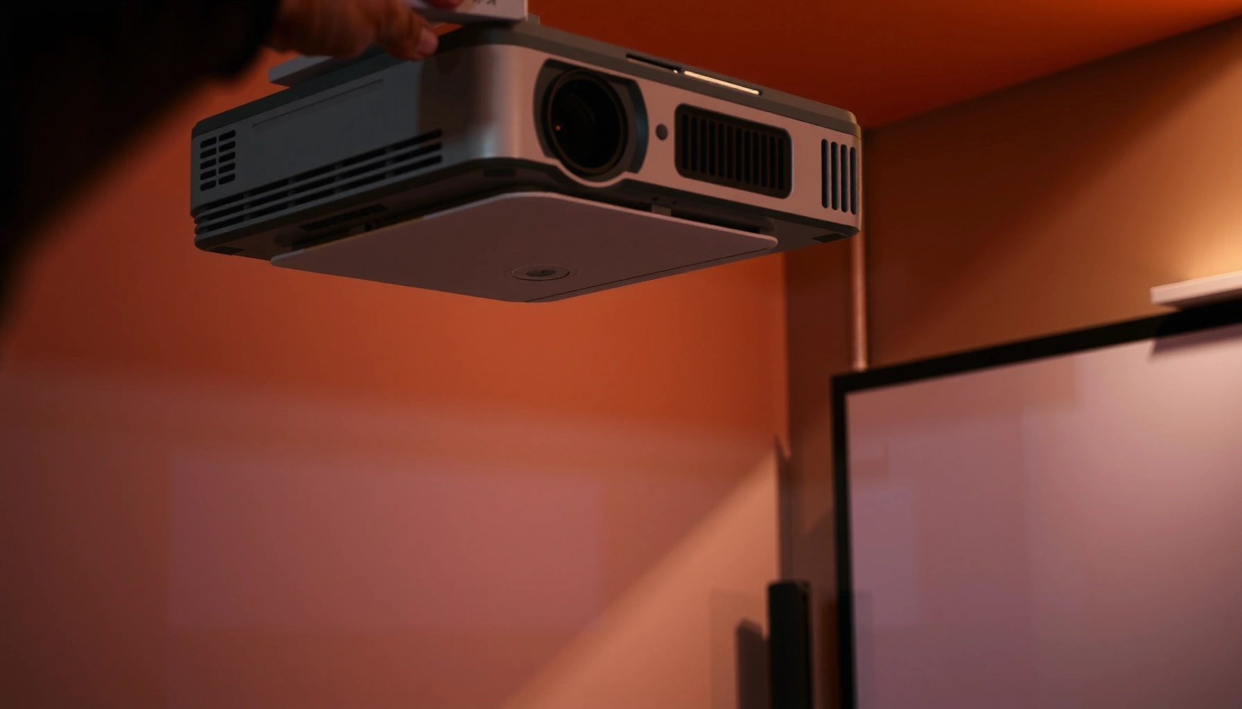 Image illustrating how to fix common projector throw distance problems for optimal viewing.